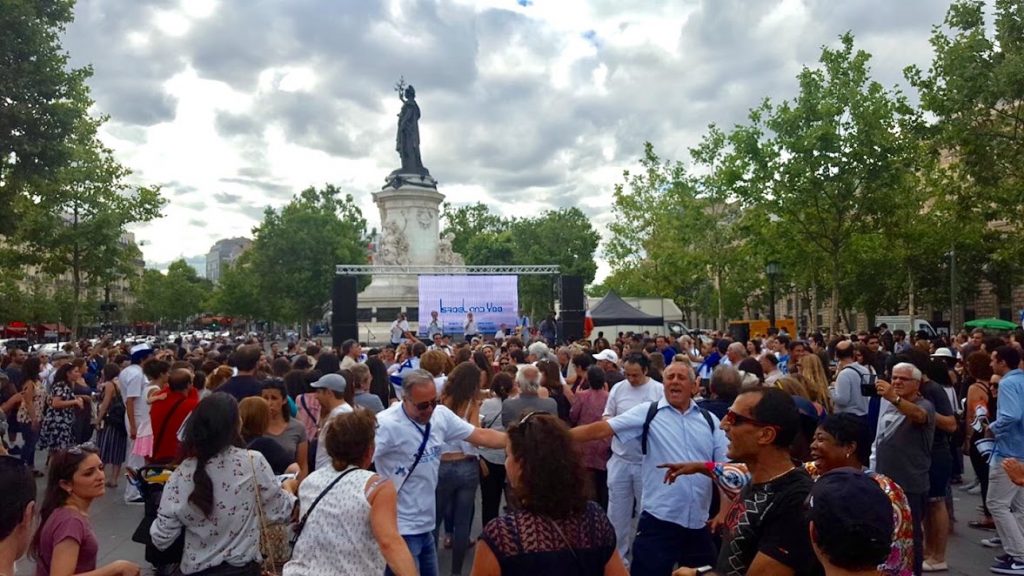 NOÉ au Premier Festival israélien place de la République