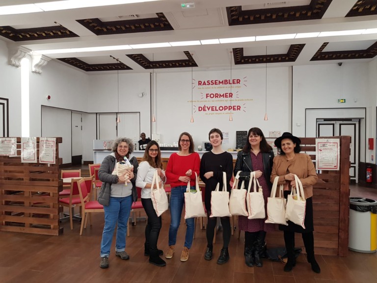 Le Réseau Ezra et Lev Tov participe à la collecte de produits d'hygiene féminine organisée par la Mairie de Paris